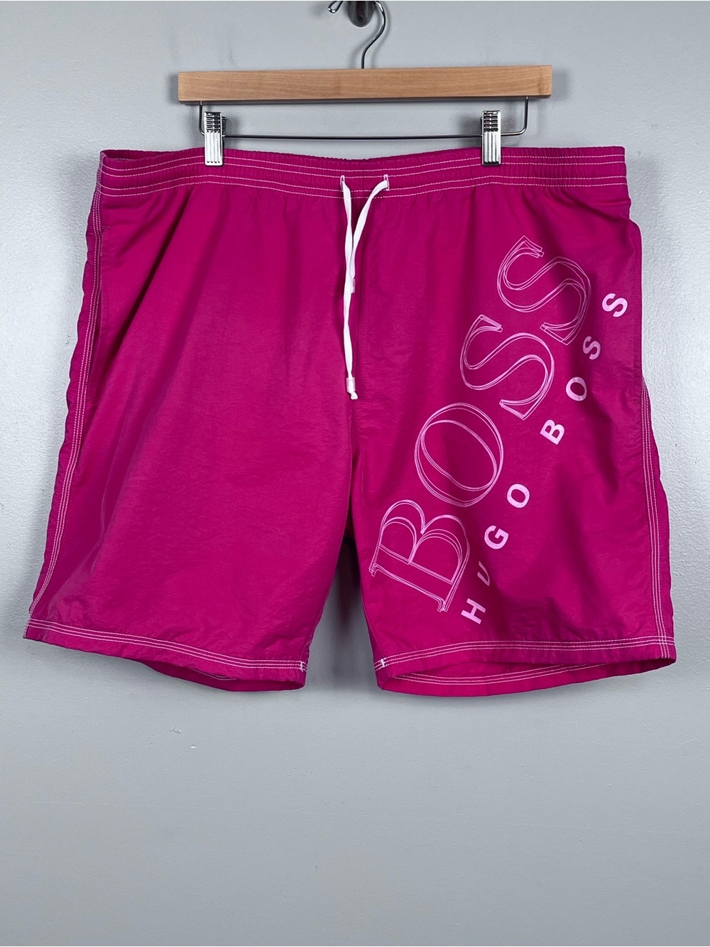 Hugo Boss Men's Elastic Waist Mesh LIned Pink Swim Trunks Size XL; Beach, Swim